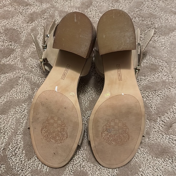 Vince Camuto beige heeled sandals. Size 9 - Picture 6 of 7